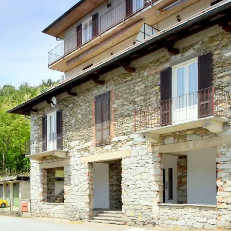 Spacious Italian Holiday In Piedmont With Mountain View Prázdninový dům Ghiffa