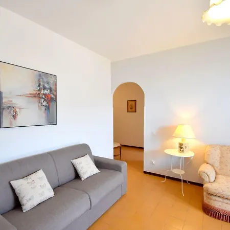 Spacious Italian Holiday In Piedmont With Mountain View Prázdninový dům *